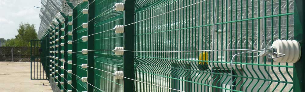 ЗЭШУ КРАПИВА (аналог СНЭВ) предназначено для защиты (охраны) стационарных объектов от несанкционированного проникновения.